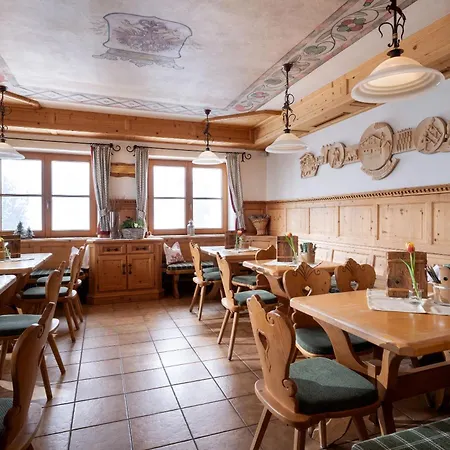 Homestay Berggasthof Geislerhof