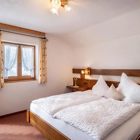 Berggasthof Geislerhof Homestay Tux